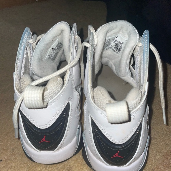 Shoes - Picture 5 of 7